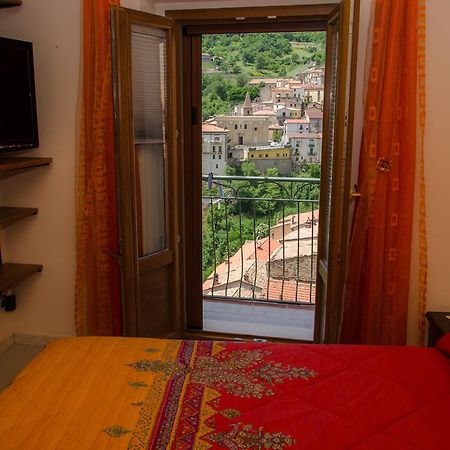 B&B La Perla Nelle Dolomiti Castelmezzano Oda fotoğraf
