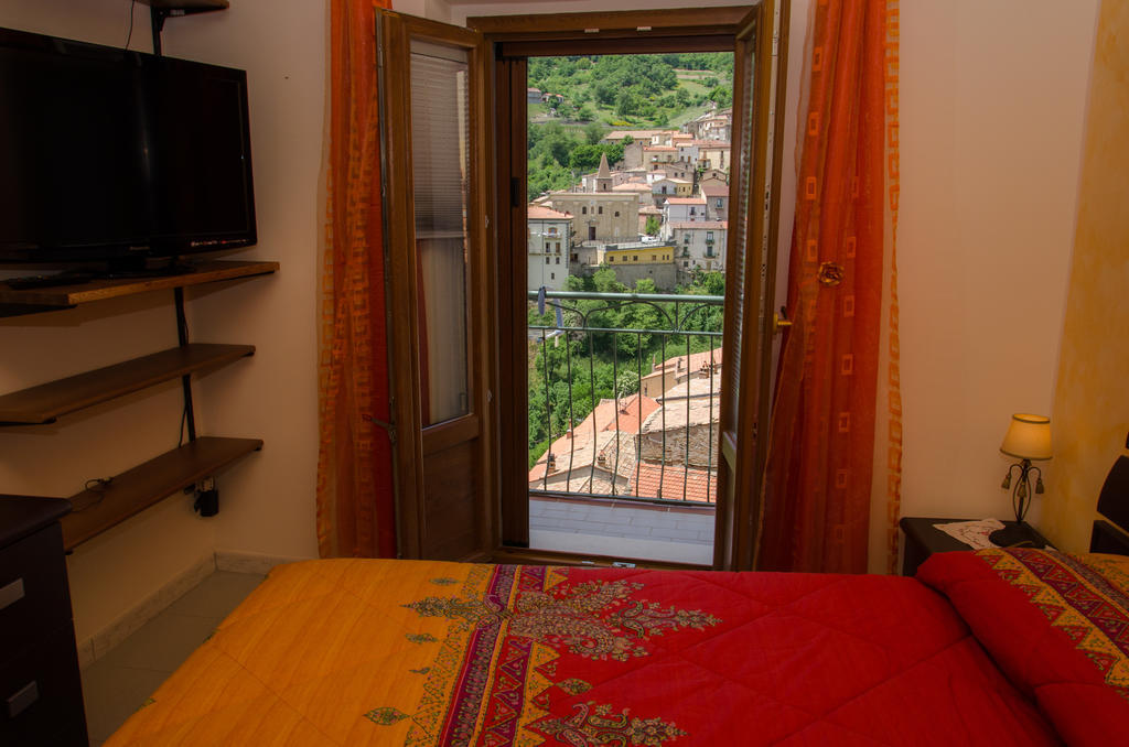 B&B La Perla Nelle Dolomiti Castelmezzano Oda fotoğraf